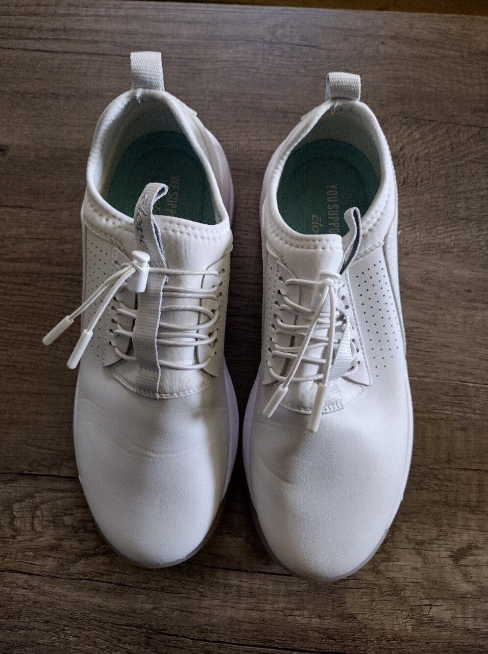 Clove Women's Classic White Nursing Shoes W9.5 M8
